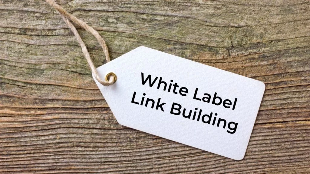 White-Label-Linkbuilding auf einem White-Label auf Holz