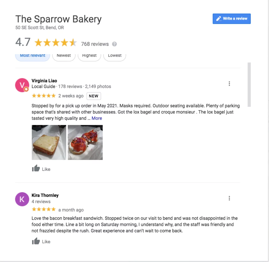 screenshot della pagina delle recensioni di Google per un panificio locale, che mostra la correlazione tra recensioni e classifiche