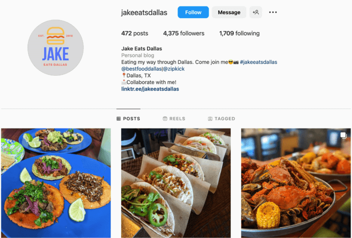 Jakeeatsdallas tem 4,3 mil seguidores no Instagram e sua página está repleta de fotos de comida de dar água na boca de lugares que ele visita em Dallas e nos arredores