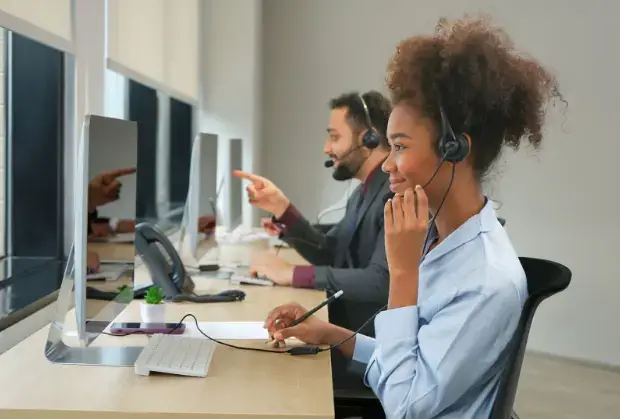 fones de ouvido de suporte ao cliente