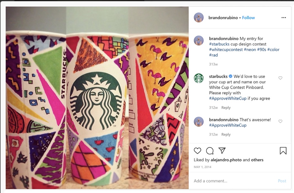 Instagram'daki bir kullanıcı, müşterilerin beyaz fincanların üzerine çizim yaptığı ve tasarımlarını gösterdiği Starbucks beyaz fincan yarışmasına çok renkli üç girişini sergiliyor.