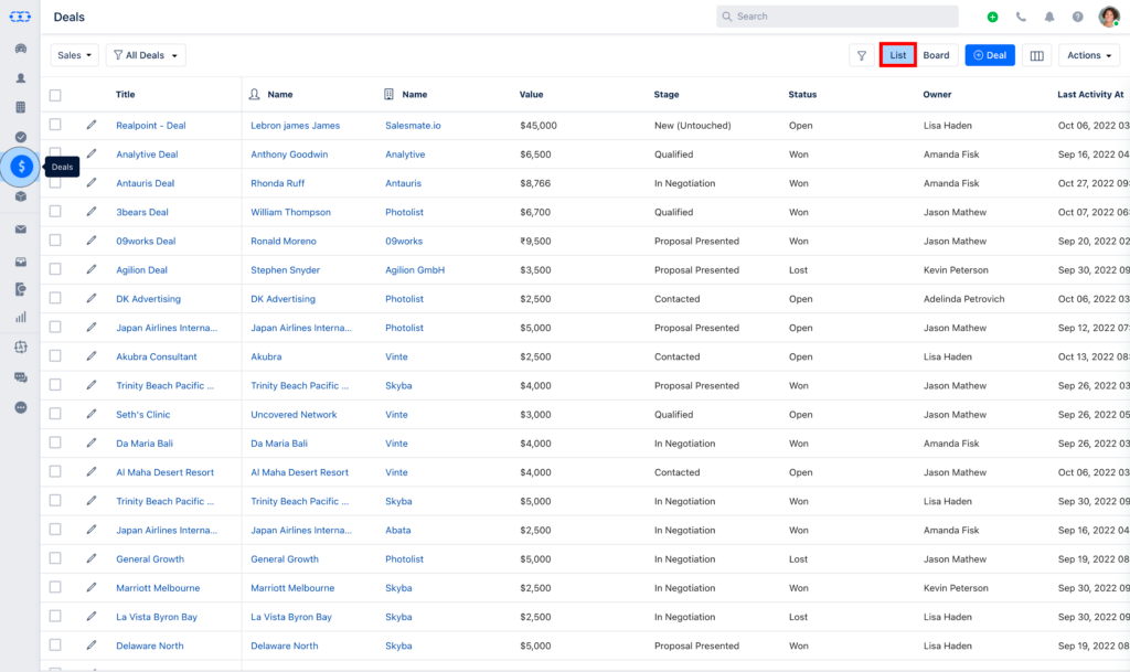 Interfața utilizator Salesmate CRM: Pipedrive vs Salesmate, comparație