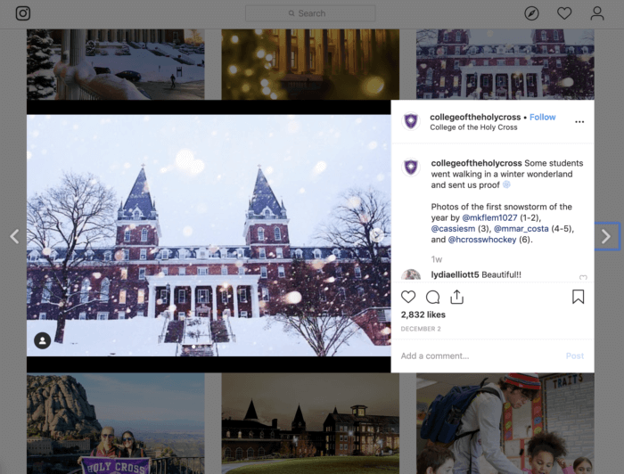 UGC-Foto vom College of the Holy Cross mit einer verschneiten Aufnahme ihres Campus