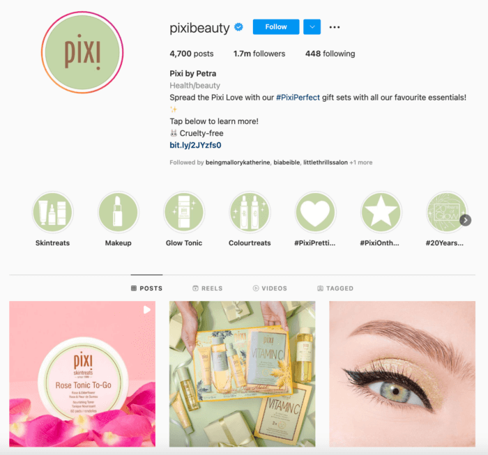 Pixi Beauty 的 Instagram 页面具有一致的品牌美学和薄荷绿色调。