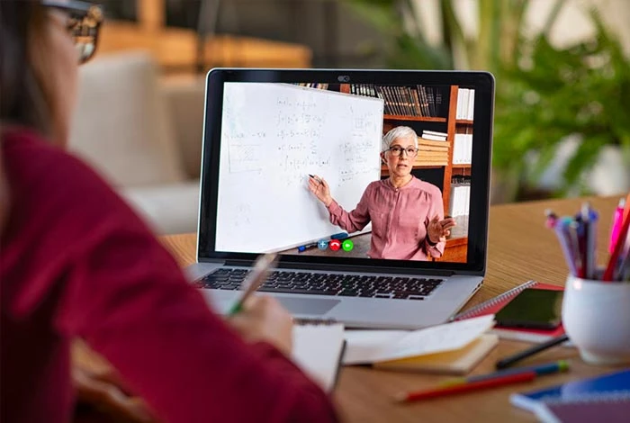 Benefício do Camu LMS para faculdades